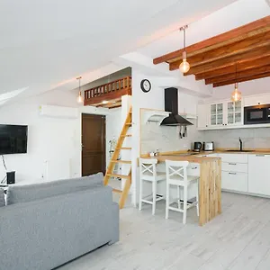  Apartment Alexander