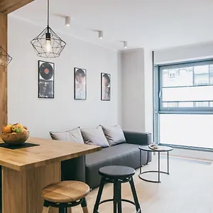  Apartment Harmonica Old Town With Free Parking