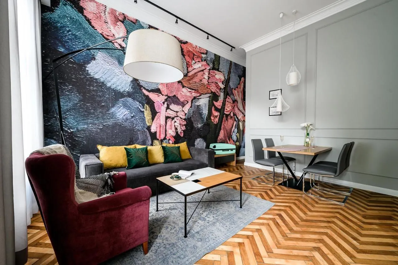 Arts Apartments - Krakow Old Town