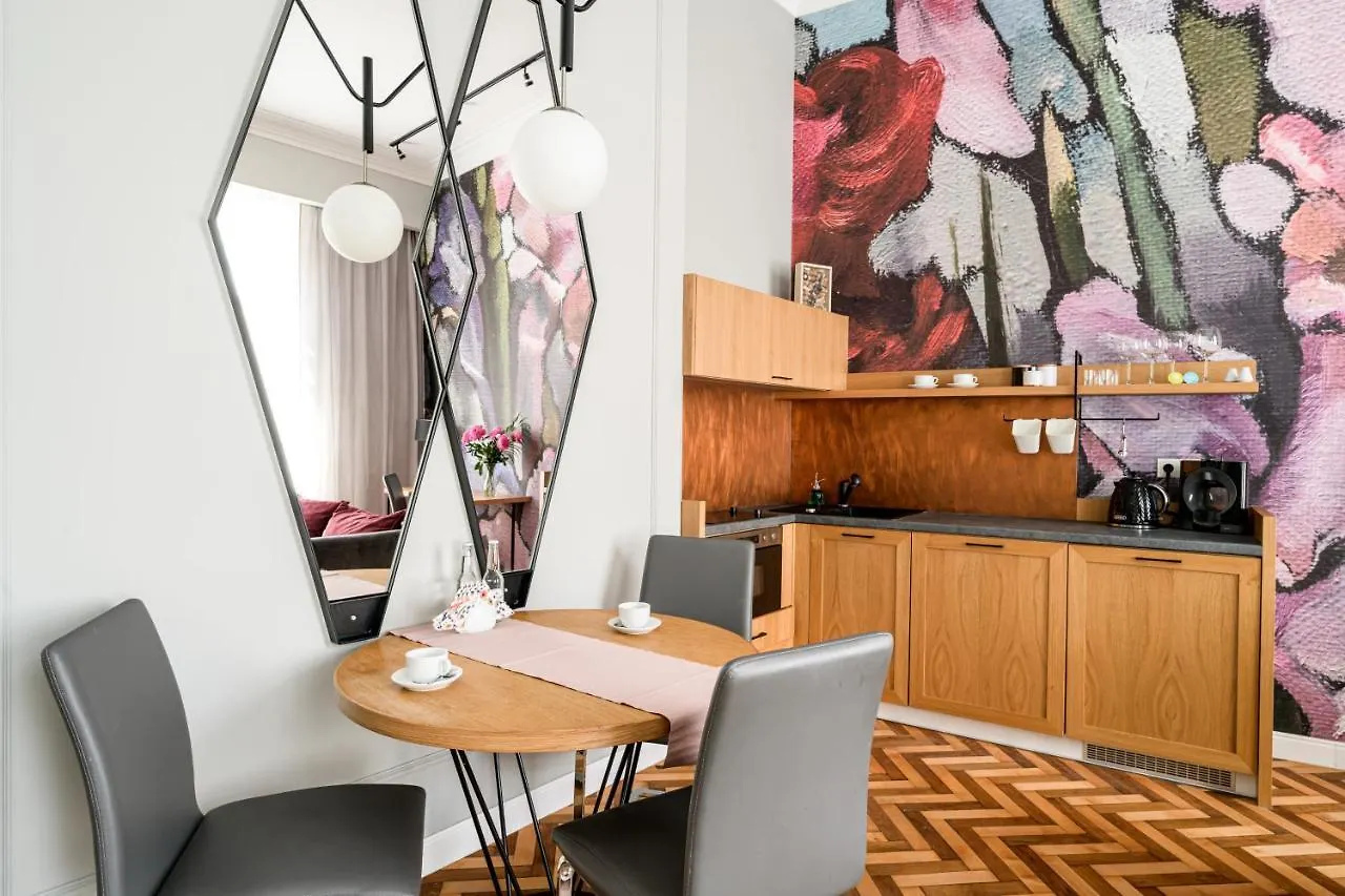 Arts Apartments - Krakow Old Town