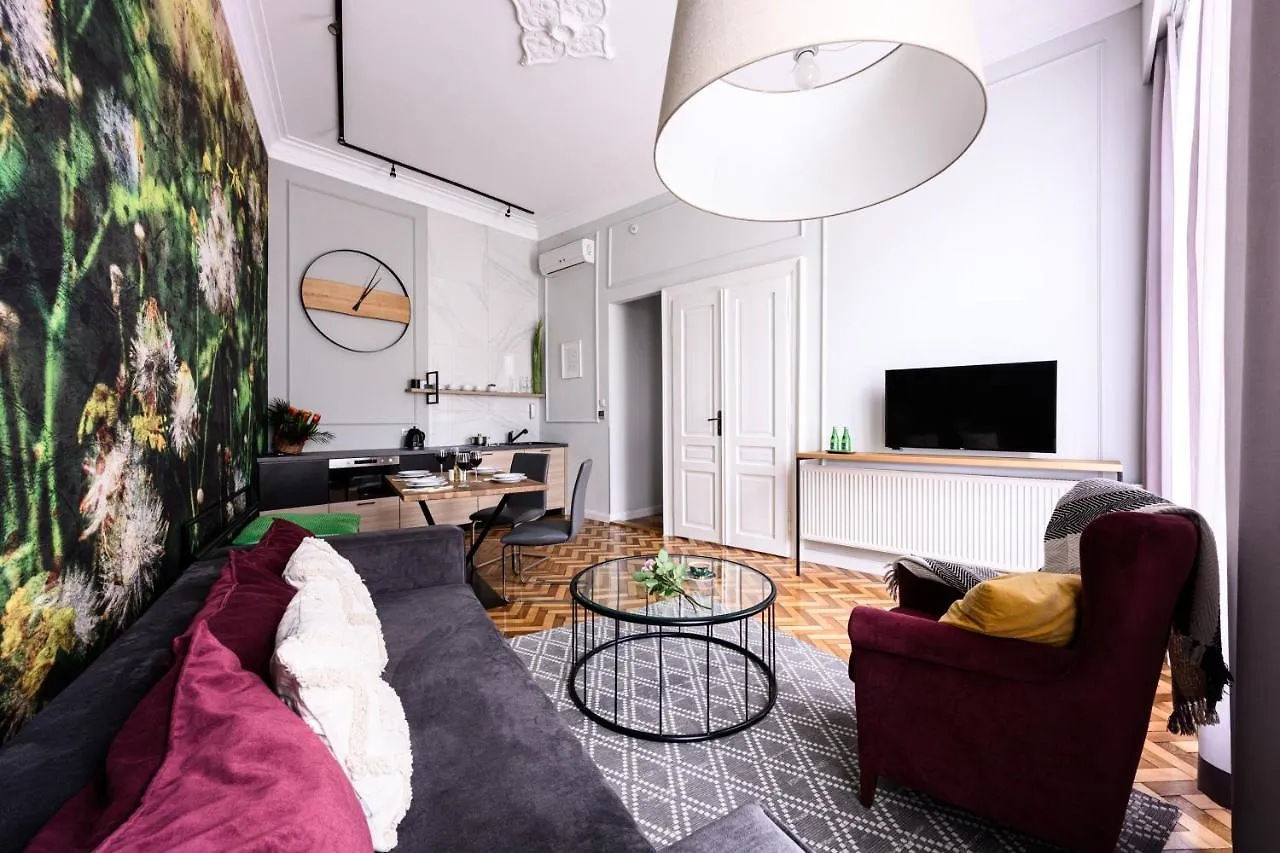 Arts Apartments - Krakow Old Town