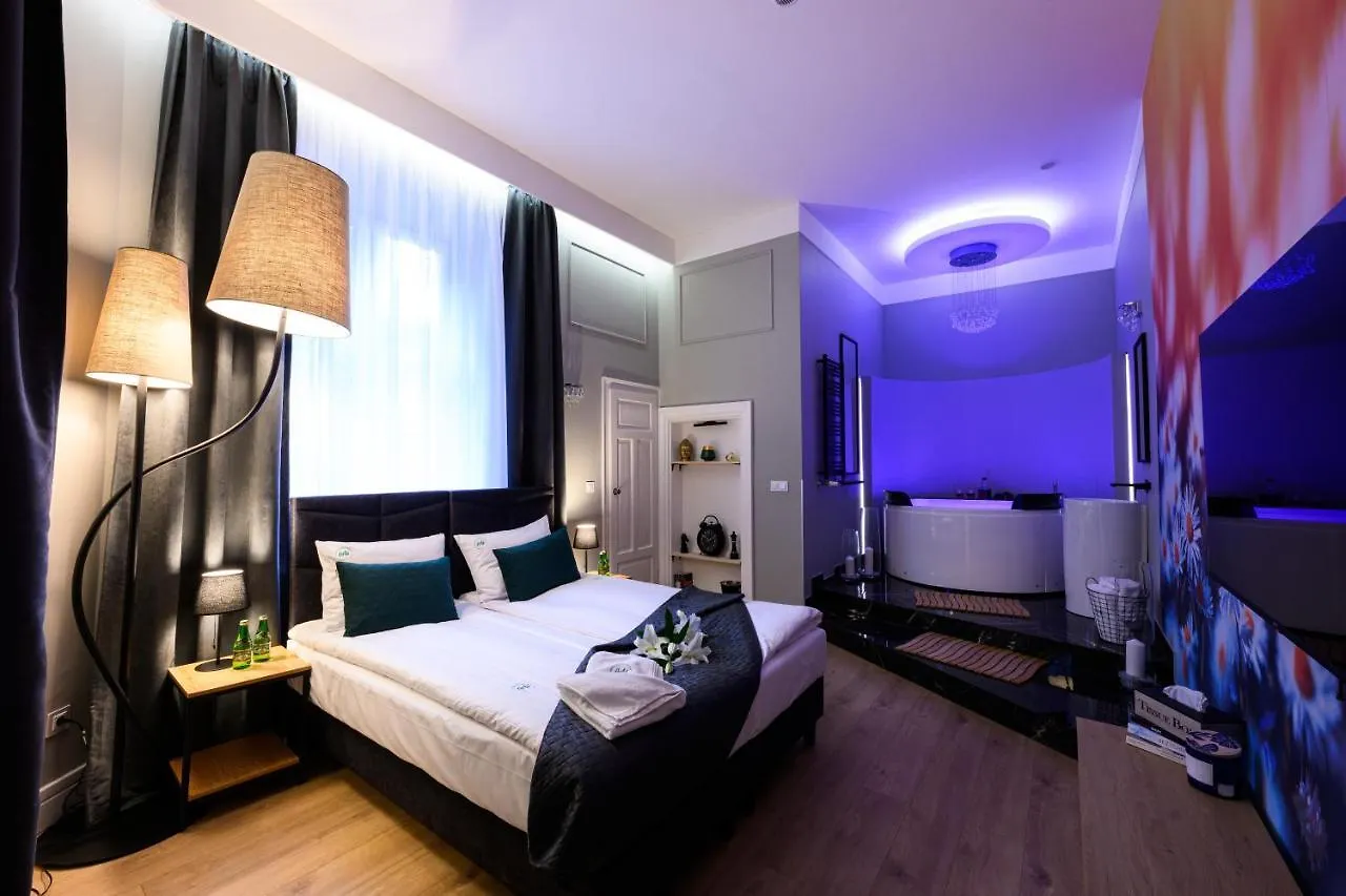 Arts Apartments - Krakow Old Town
