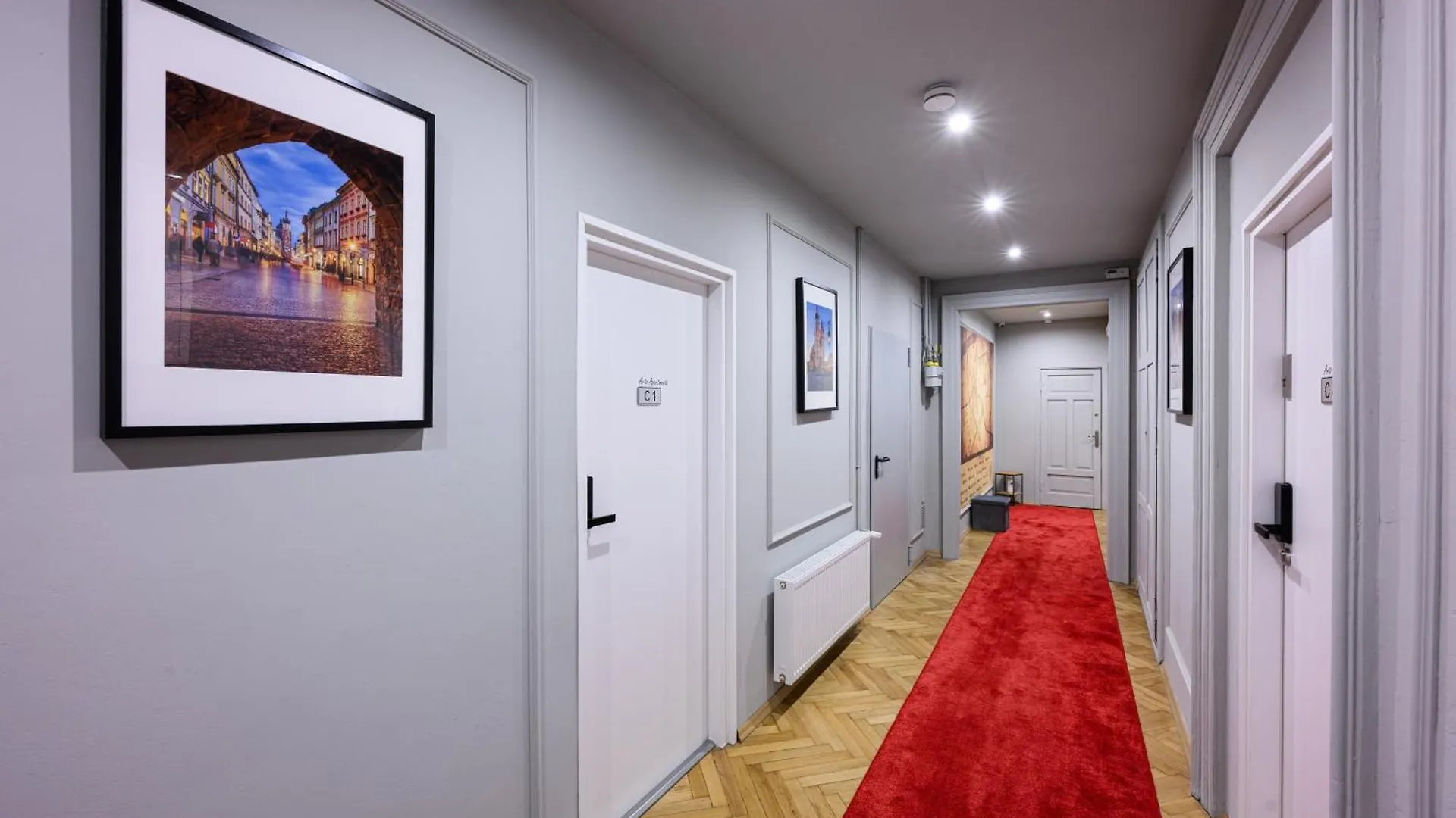Arts Apartments - Krakow Old Town